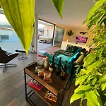 شقة Luxusloft Mit Warmem Outdoor Whirlpool Muhleberg