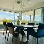 Luxusloft Mit Warmem Outdoor Whirlpool