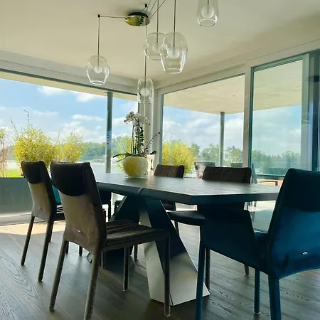 Luxusloft Mit Warmem Outdoor Whirlpool