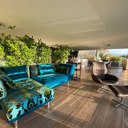 Luxusloft Mit Warmem Outdoor Whirlpool דירה