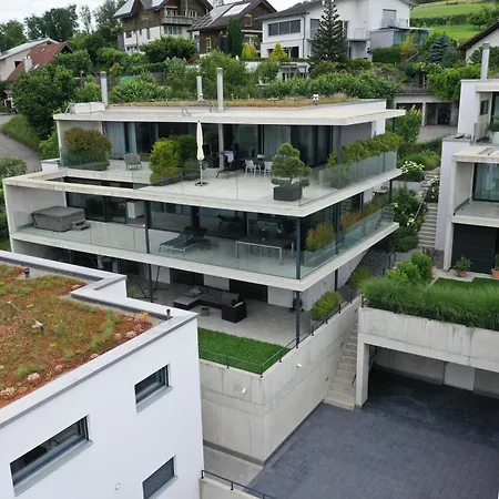 Luxusloft Mit Warmem Outdoor Whirlpool